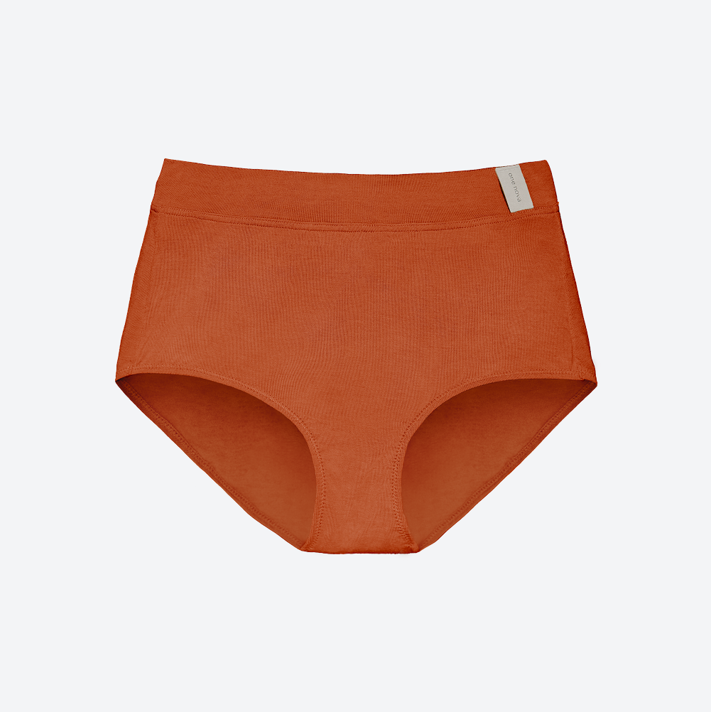 Shorts – one nova